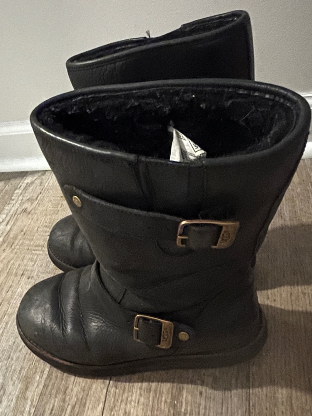 UGG Black Leather Boots w/ Buckles – Women’s 7